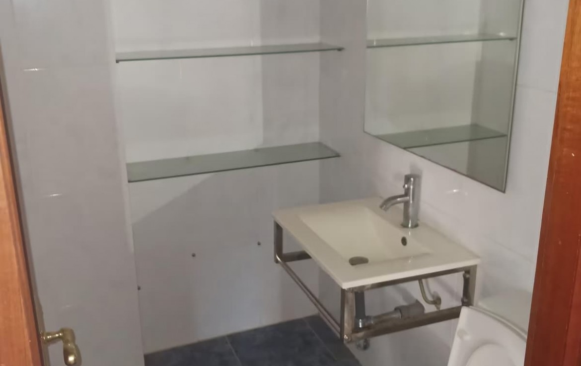 cuarto de baño piso en venta en oseiro